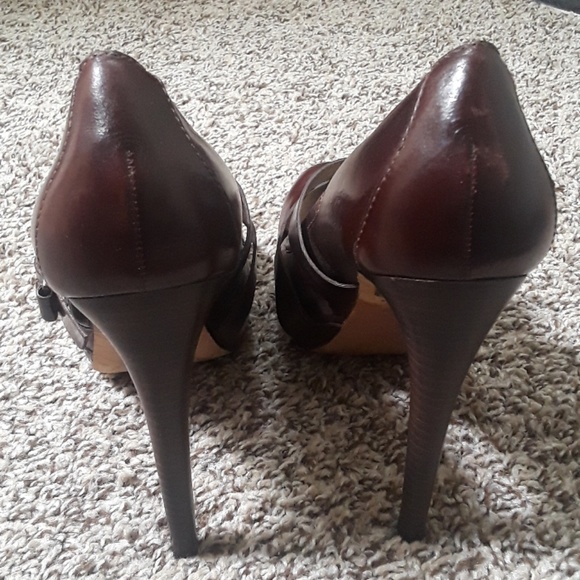 LA.M.B. Finsbury Mary Jane Platform Pumps - Picture 5 of 8